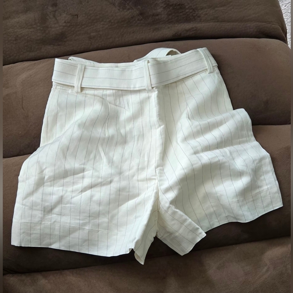 Club Monaco Women's Belted Linen Blend Short #1174 - Picture 6 of 7